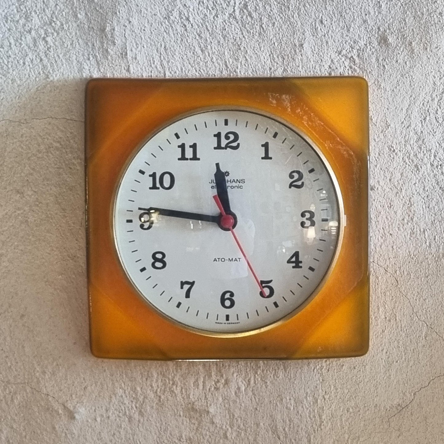 Vintage Junghans Mid-Century Wall Clock – Restored Ceramic, Quartz Movement