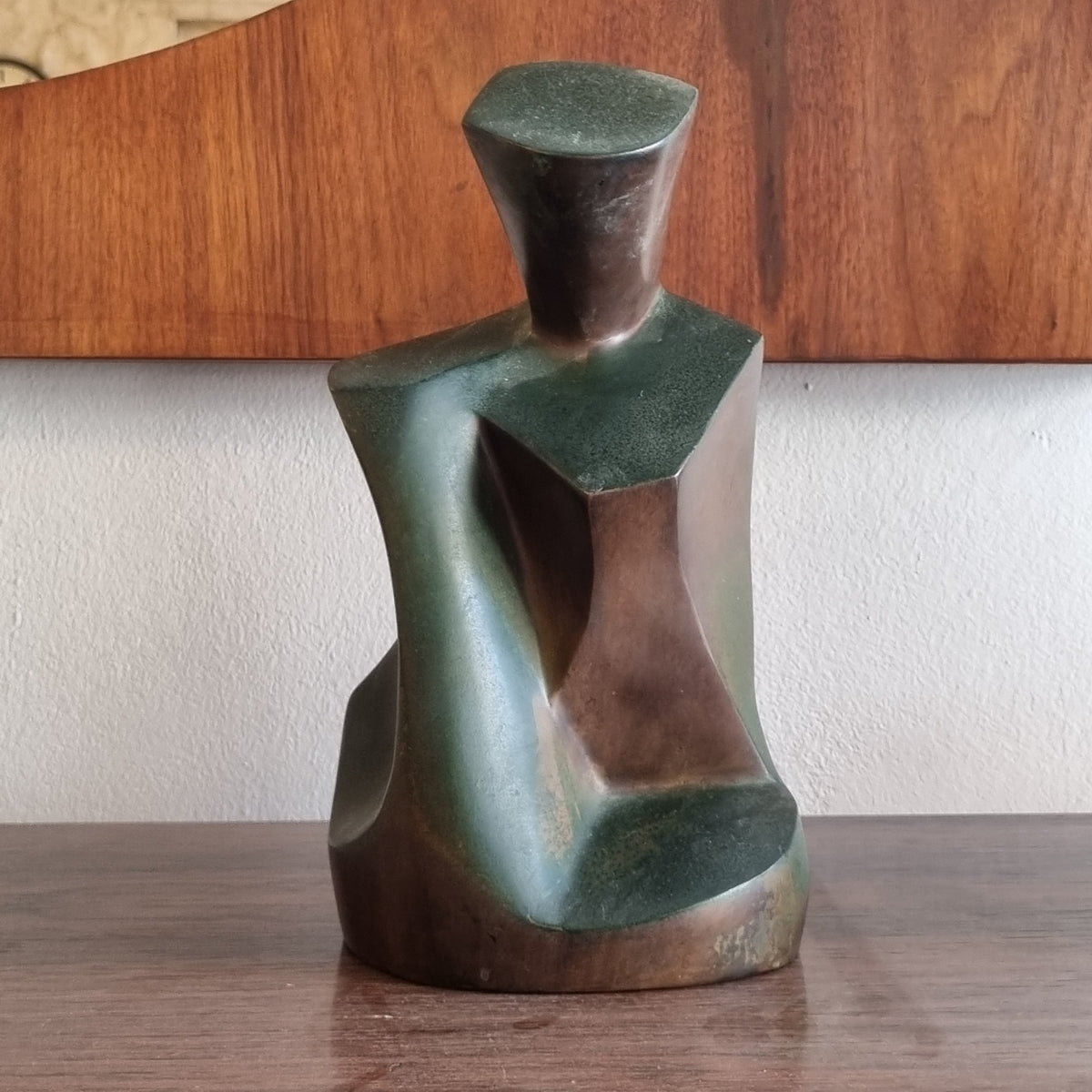 ✨ פסל ברונזה מודרניסטי-קוביסטי: יצירת אמנות פיסולית בסטייל Mid-Century ✨