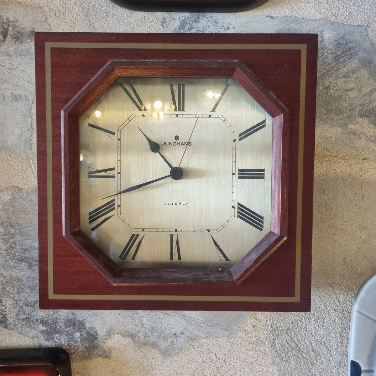 שעון קיר וינטג' גרמני – Junghans Quartz 🕰️✨