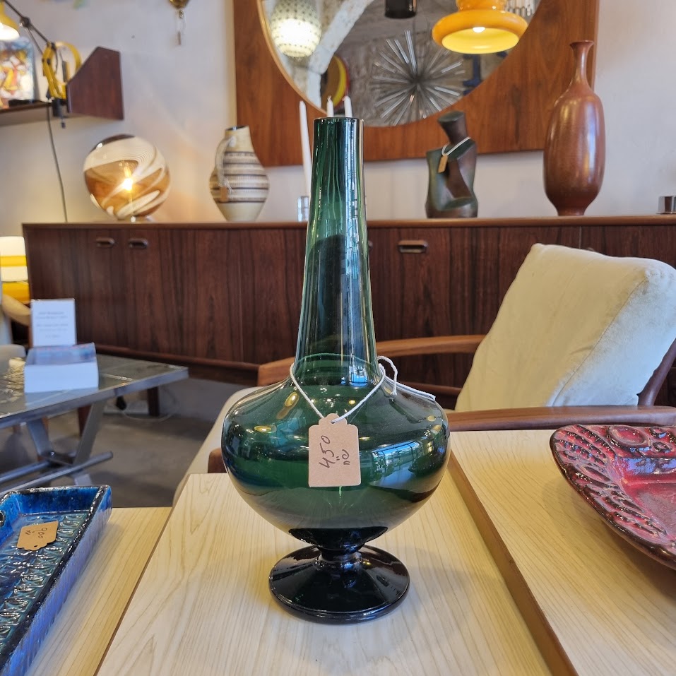 אגרטל זכוכית וינטג' Mid-Century ירוק עמוק (שנות ה-60/70)