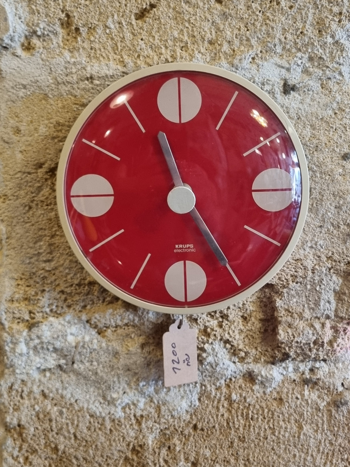 ⏰ שעון קיר וינטג' אדום ואייקוני – Krups Electronic (שנות ה-70)