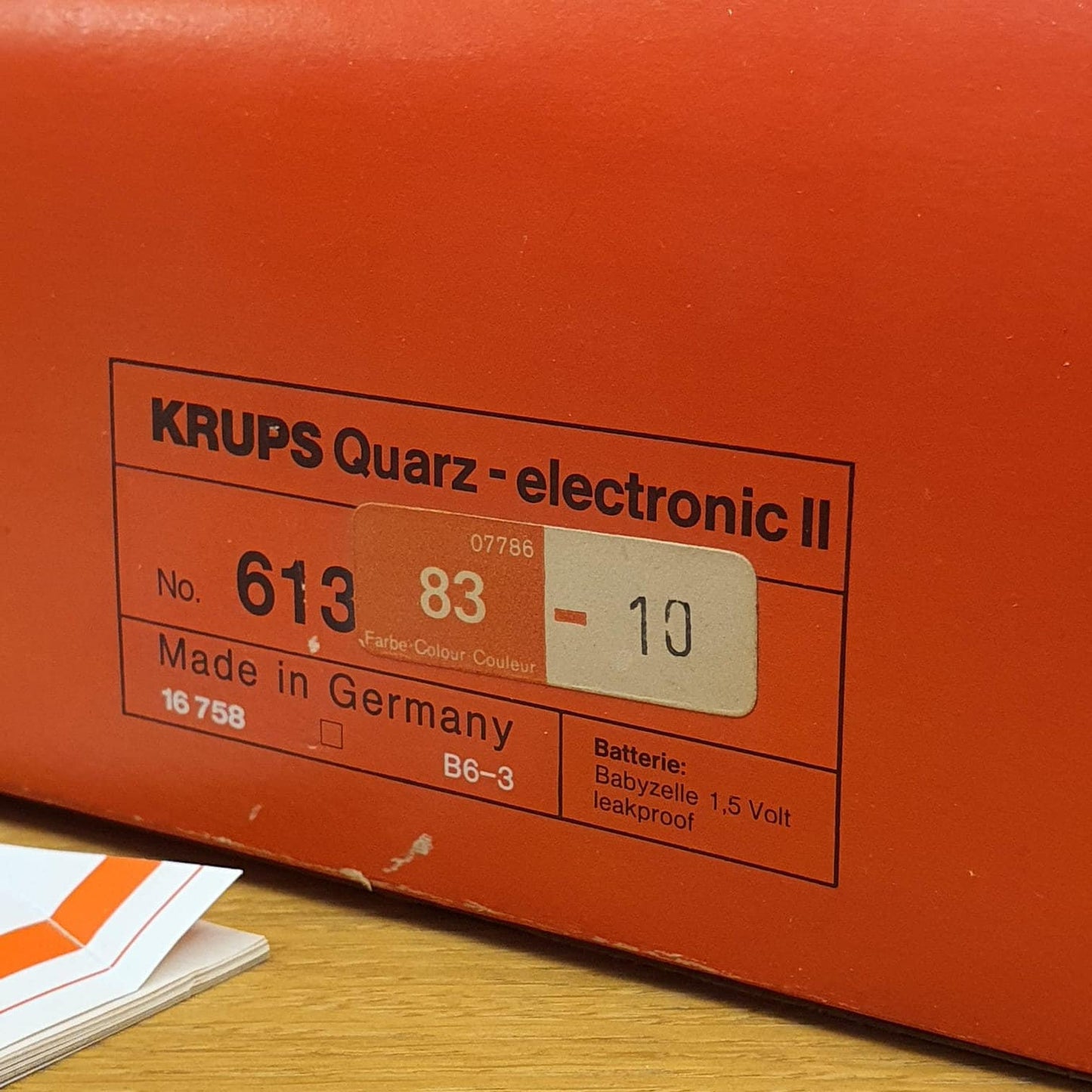 KRUPS wall Clock vintage Orange and Black Quartz - BOX Technical Details