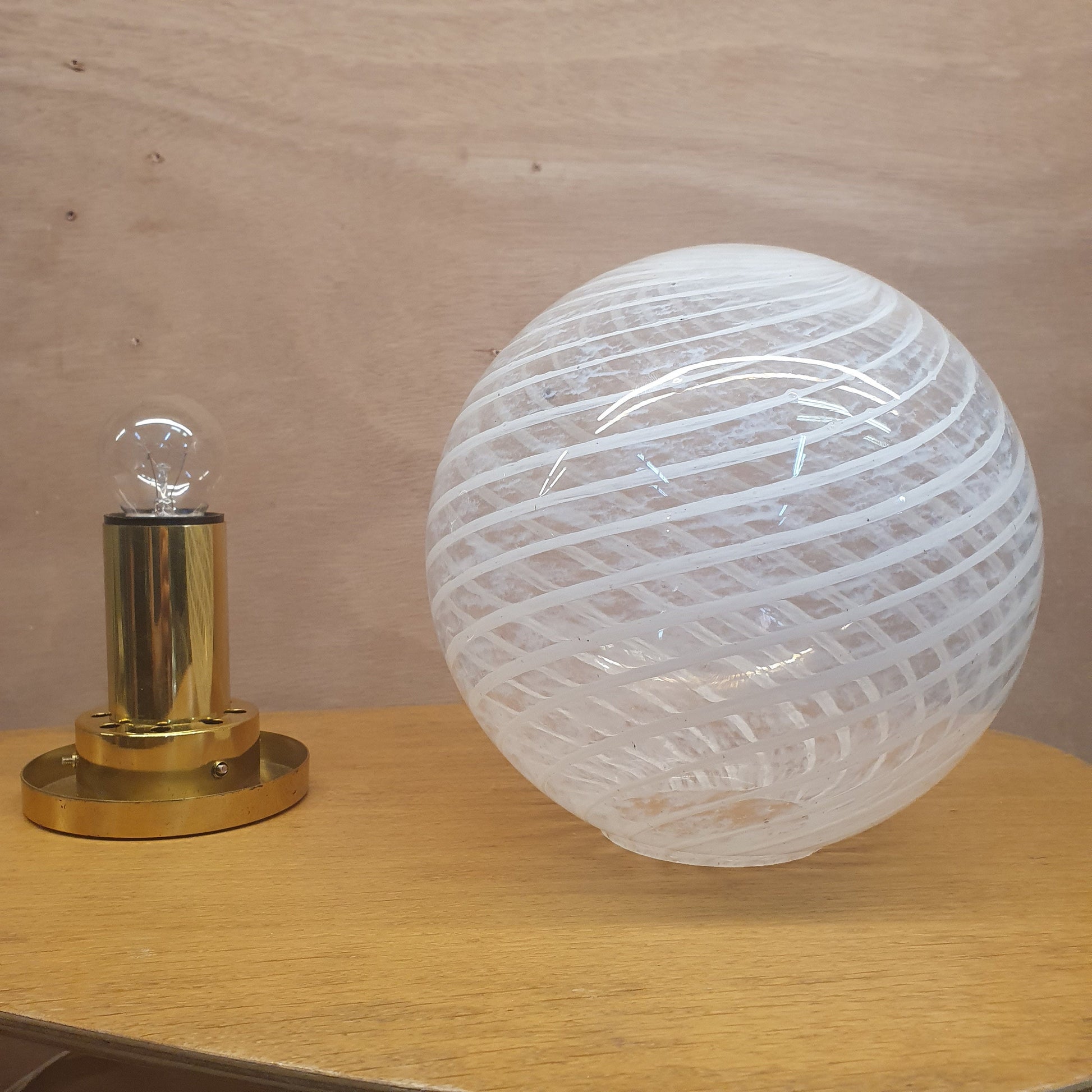 Murano table Lamp Ball shaped with Brass Parts vintage Mid century modern