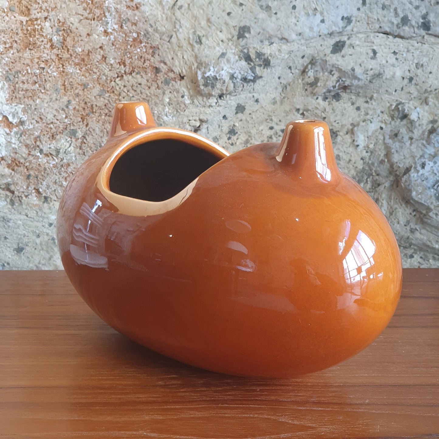 Vintage Israeli Pottery Ceramic Vase by Beit HaYotzer, Zvi Tenenbaum Design, Model 10888 - Light Brown Color