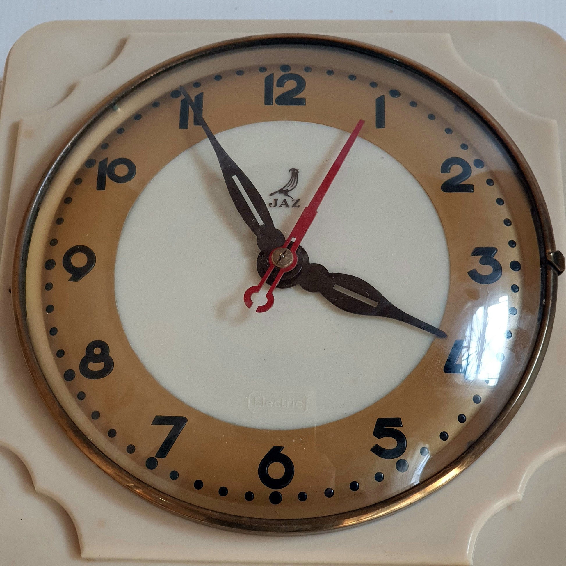 Vintage French Wall Clock 1952 Rumic Model - Mid Century Modern Art-Deco Style, Beige & Gold Colors