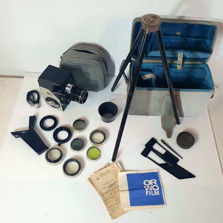 LADA Lens 8mm Portable Camera from the 60's - Tripod and Handle Included - USSR Collectible