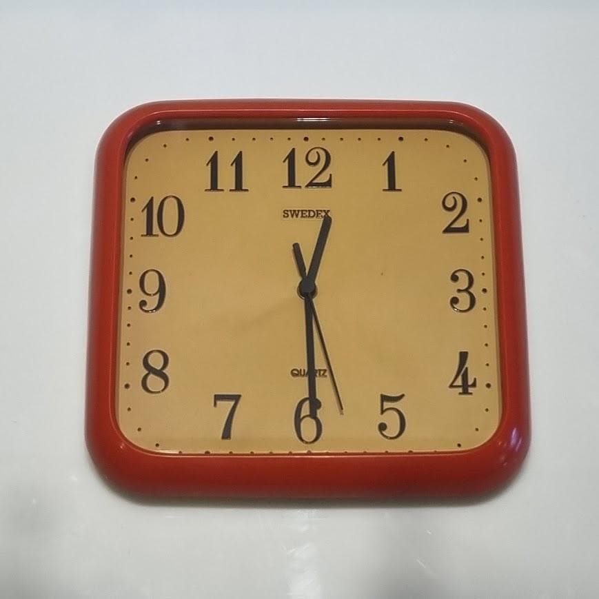 Red Vintage Square Wall Clock - Fully Restored Quartz Mechanism, Modern Look, 25 cm Size