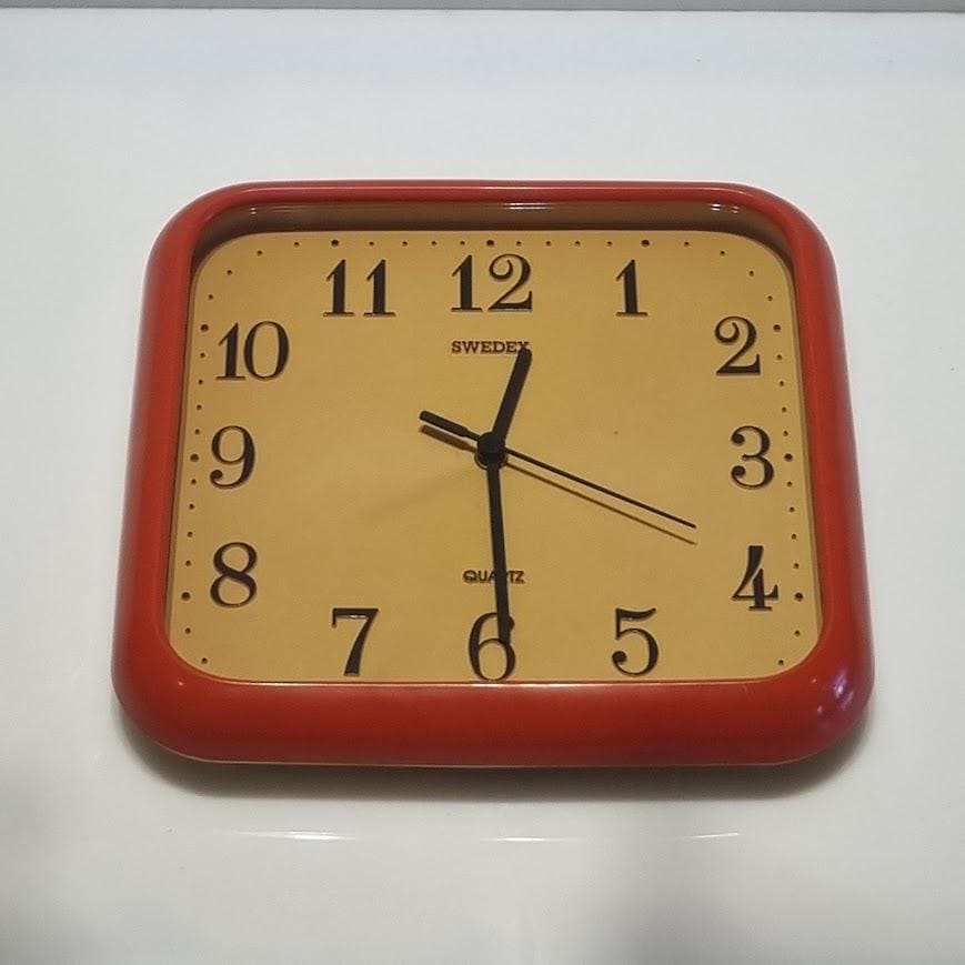 Red Vintage Square Wall Clock - Fully Restored Quartz Mechanism, Modern Look, 25 cm Size