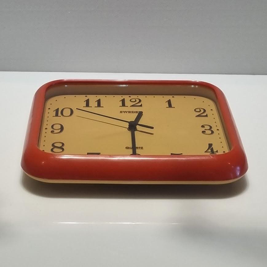 Red Vintage Square Wall Clock - Fully Restored Quartz Mechanism, Modern Look, 25 cm Size