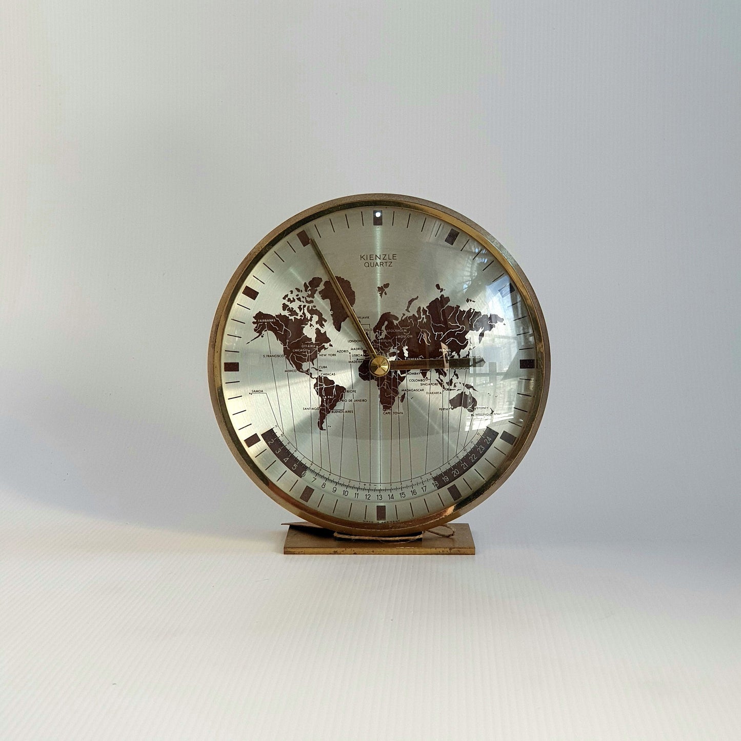 KIENZLE Quartz World Time Clock - Solid Brass Frame with Stainless Steel World Map - Vintage Desk Clock