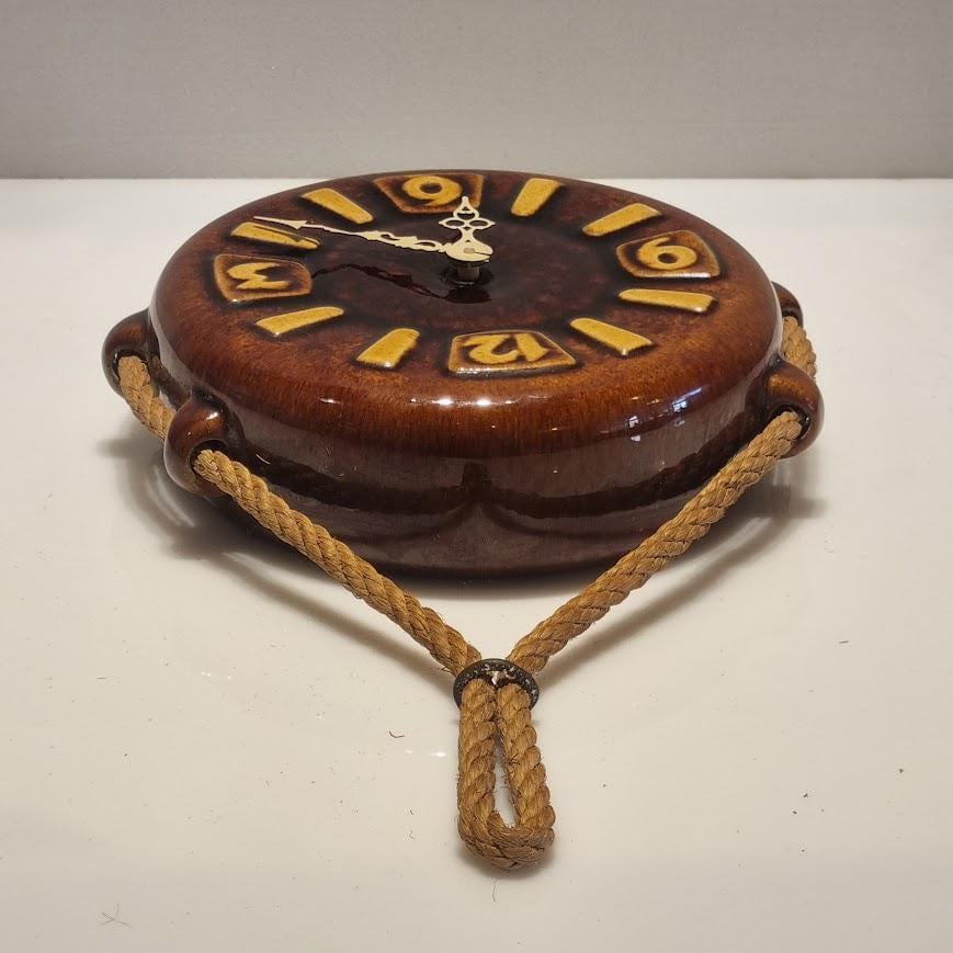Vintage Ceramic wall Clock from the 70s - closeup top