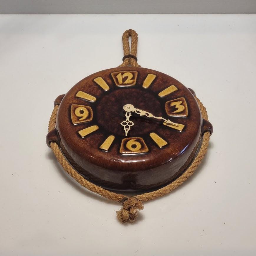 Vintage Ceramic wall Clock from the 70s - down