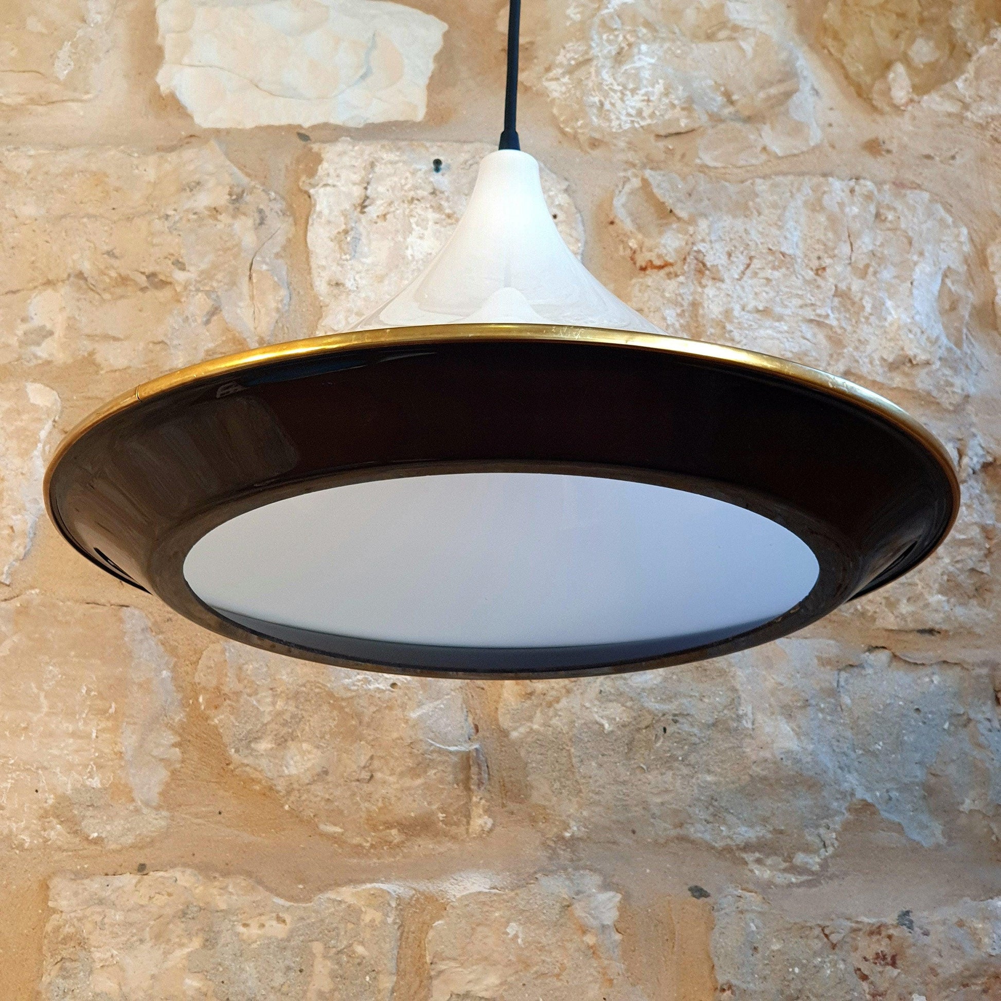 Vintage 70&#39;s Style Space Age Pendant Lamp in White and Black Plexiglas with Gold Ring