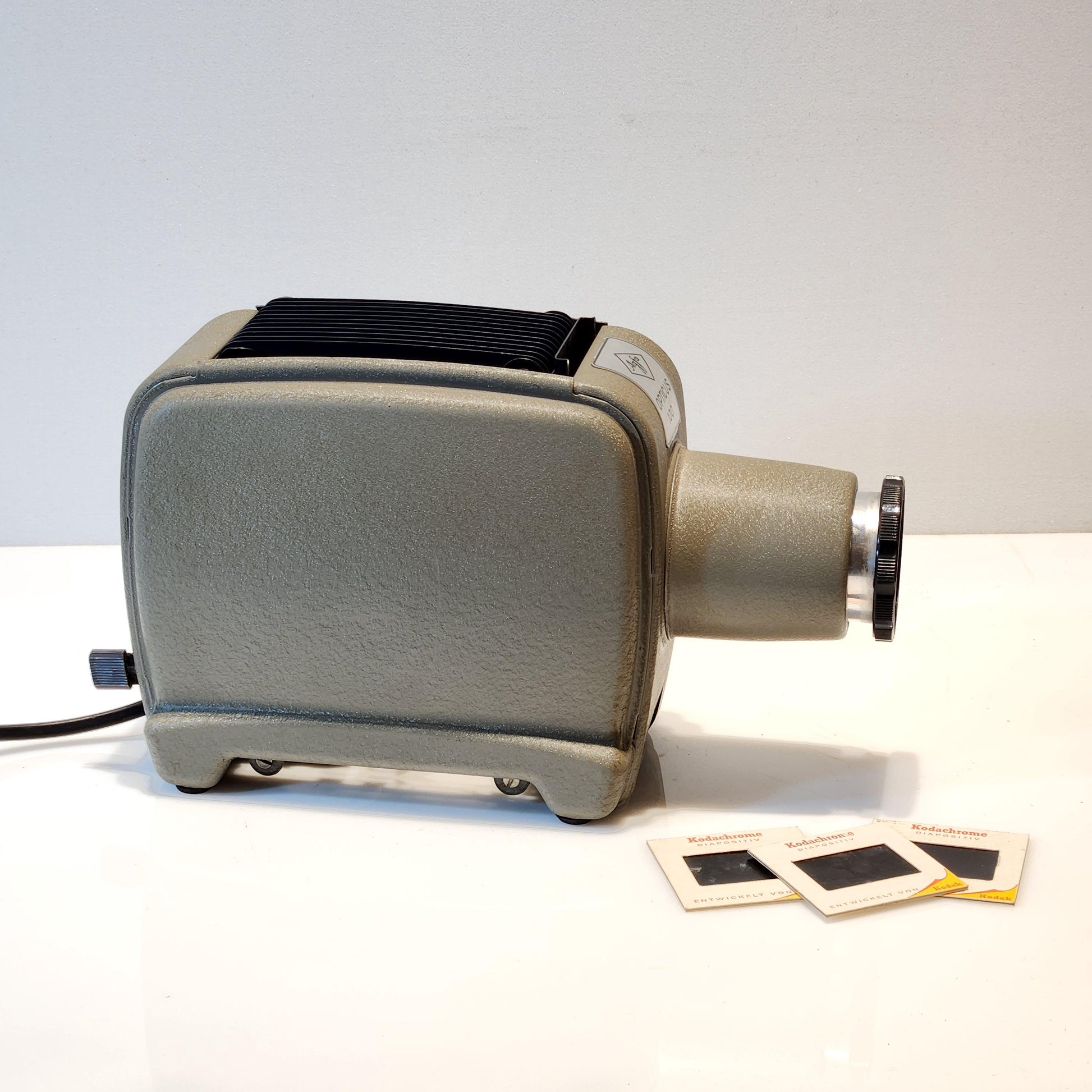 AGFA Opticus 100 vintage projector for home Germany