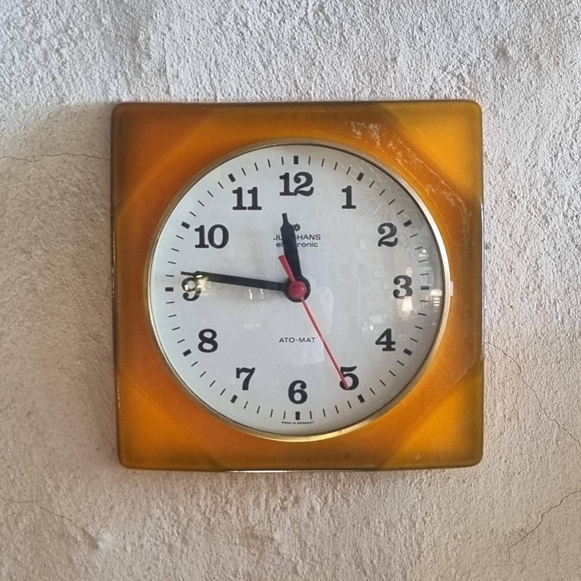 Vintage Junghans Mid-Century Wall Clock – Restored Ceramic, Quartz Movement