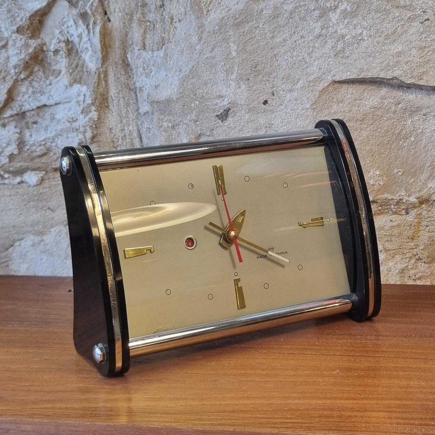 Vintage Shanghai Diamond Wind-Up Alarm Clock – Retro Space Age Design