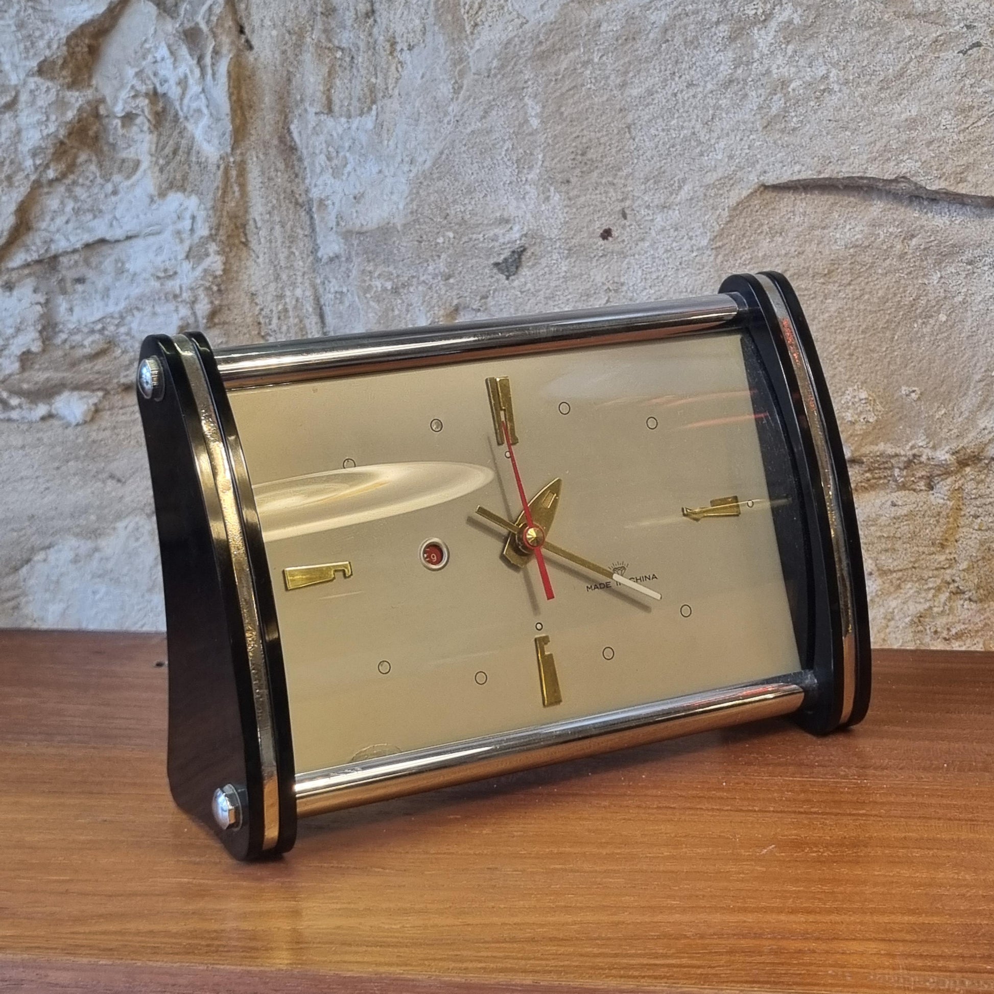 Vintage Shanghai Diamond Wind-Up Alarm Clock – Retro Space Age Design