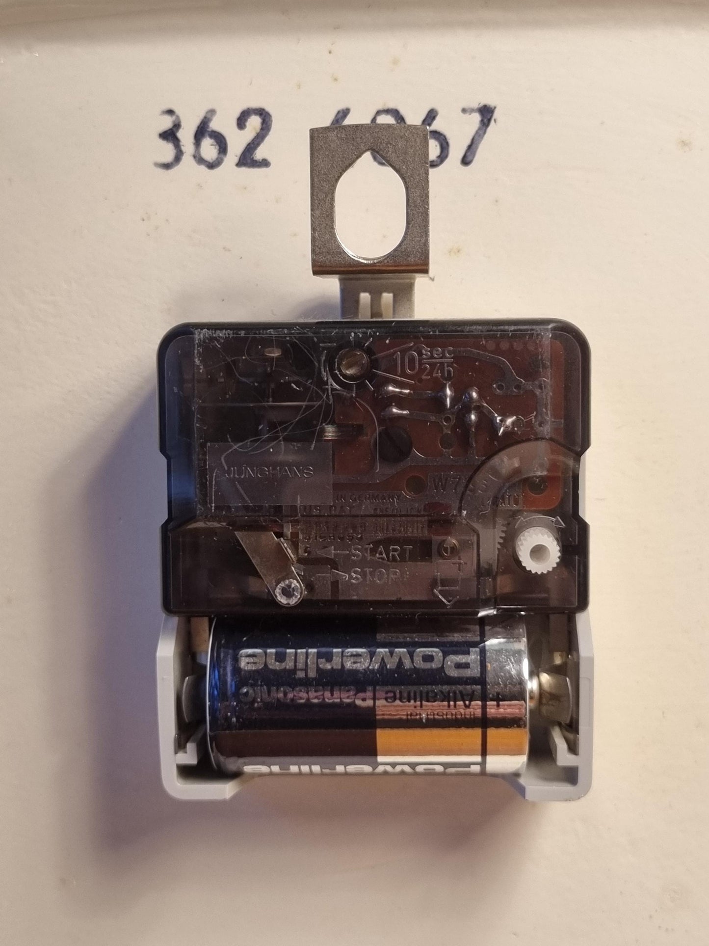 Vintage Junghans ATO-MAT S Wall Clock – German Ceramic Mid-Century Modern Electro-Mechanical 1960s