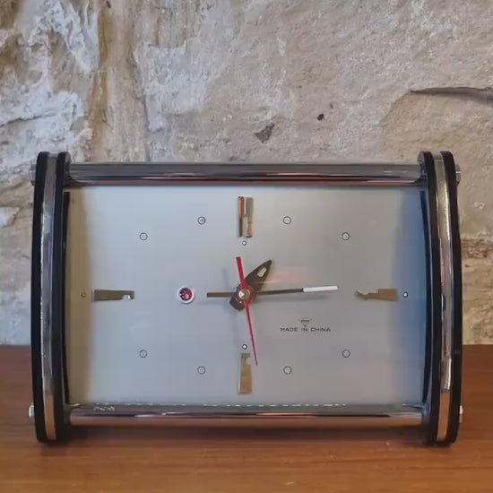 Vintage Shanghai Diamond Wind-Up Alarm Clock – Retro Space Age Design